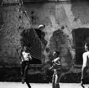 30 1970 Pallavolo in cortile [16 giugno] 1